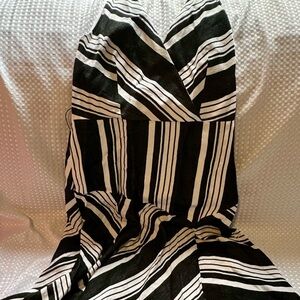 Karen Millen Dress, Size 8 – Timeless, Elegant & Planet-Friendly